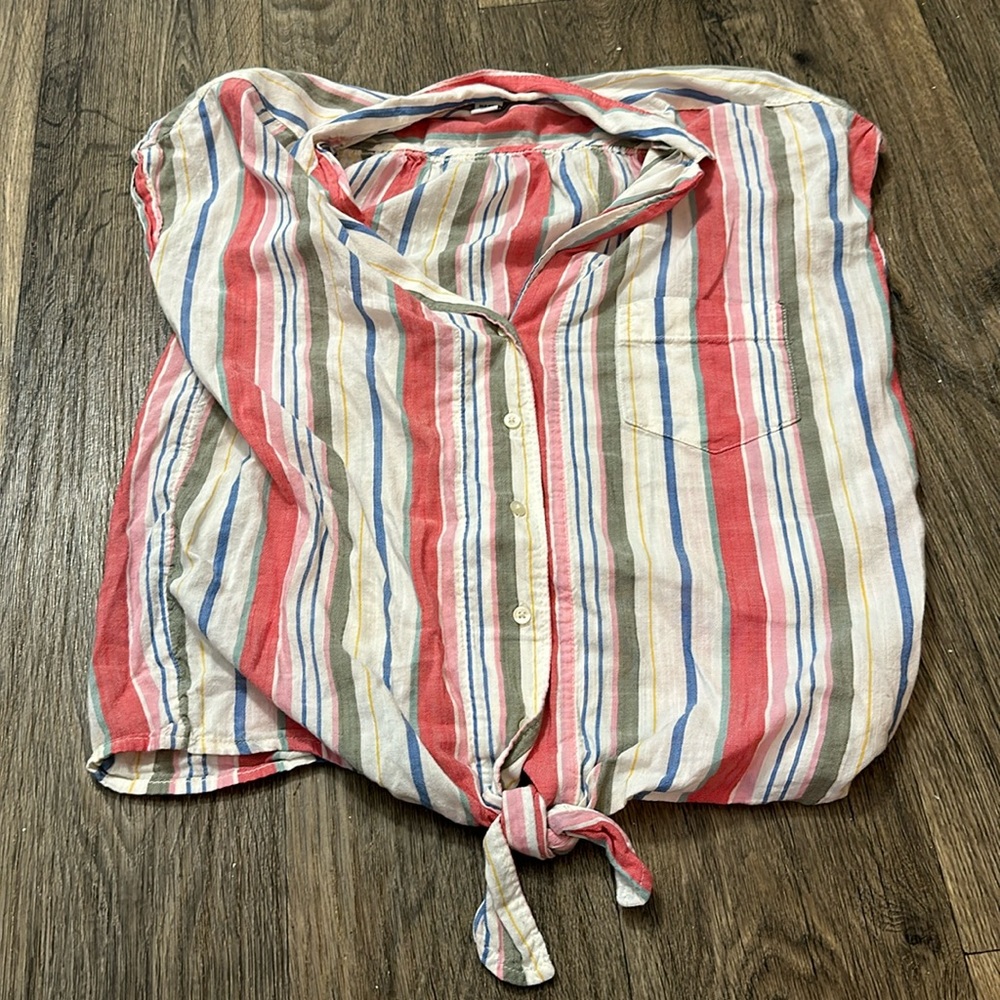 Old Navy Tie front shirt